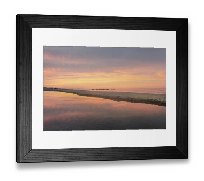 Framed Print : Sunset over Lake Superior seen from beach at Whitefish Point, Upper Peninsula, Michigan Framed Print : Sunset over Lake Superior seen from beach at Whitefish Point, Upper Peninsula, Michigan