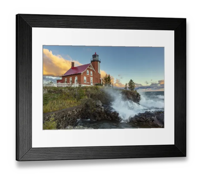 Framed Print : Historic Eagle Harbor Lighthouse n the Upper Peninsula of Michigan, USA Framed Print : Historic Eagle Harbor Lighthouse n the Upper Peninsula of Michigan, USA