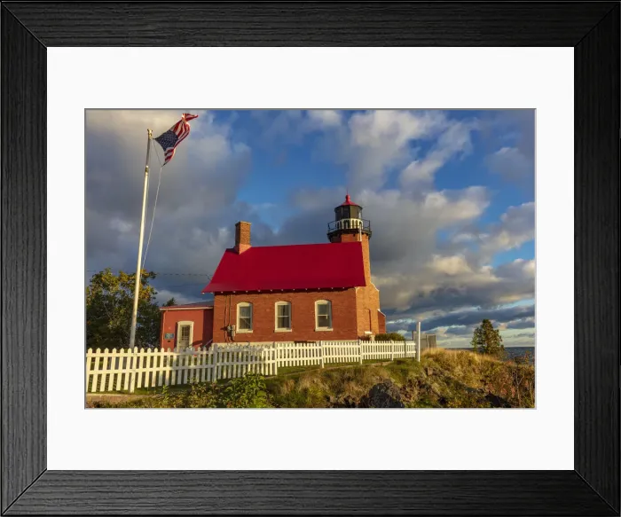 Framed Print : Historic Eagle Harbor Lighthouse n the Upper Peninsula of Michigan, USA Framed Print : Historic Eagle Harbor Lighthouse n the Upper Peninsula of Michigan, USA
