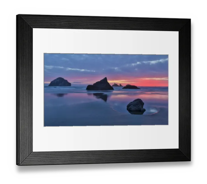 Framed Print : Sunset and sea stacks, Bandon, Oregon Framed Print : Sunset and sea stacks, Bandon, Oregon