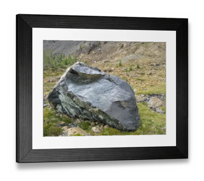 Framed Print : USA, Washington State. Alpine Lakes Wilderness, Stuart Range, Chiwaukum Schist boulder