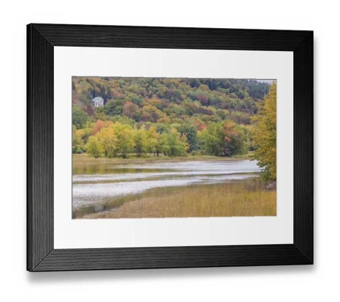 Framed Print : Canada, New Brunswick, Kennebecasis River Valley, Hampton. Autumn foliage Framed Print : Canada, New Brunswick, Kennebecasis River Valley, Hampton. Autumn foliage
