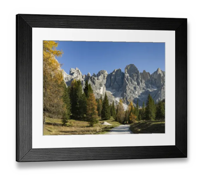 Framed Print : Cima dei Bureloni, Cima della Vezzana. Peaks towering over Val Venegia