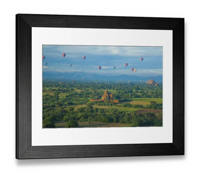Framed Print : Hot air balloons, morning view of the temples of Bagan, Myanmar Framed Print : Hot air balloons, morning view of the temples of Bagan, Myanmar