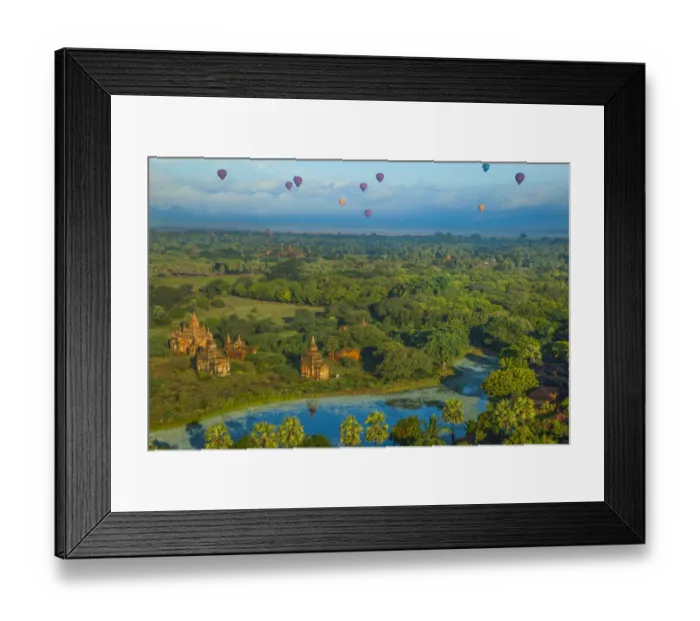 Framed Print : Hot air balloons, morning view of the temples of Bagan, Myanmar Framed Print : Hot air balloons, morning view of the temples of Bagan, Myanmar