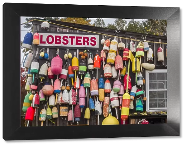USA, Maine, Mt. Desert Island. Eden, traditional lobster shack seafood restaurant during