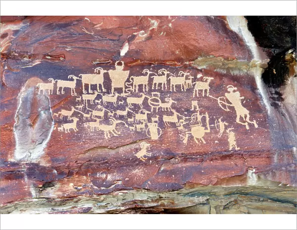 USA, Utah. Wellington, Nine-mile Canyon, Great Hunt Petroglyphs at Cottonwood Canyon