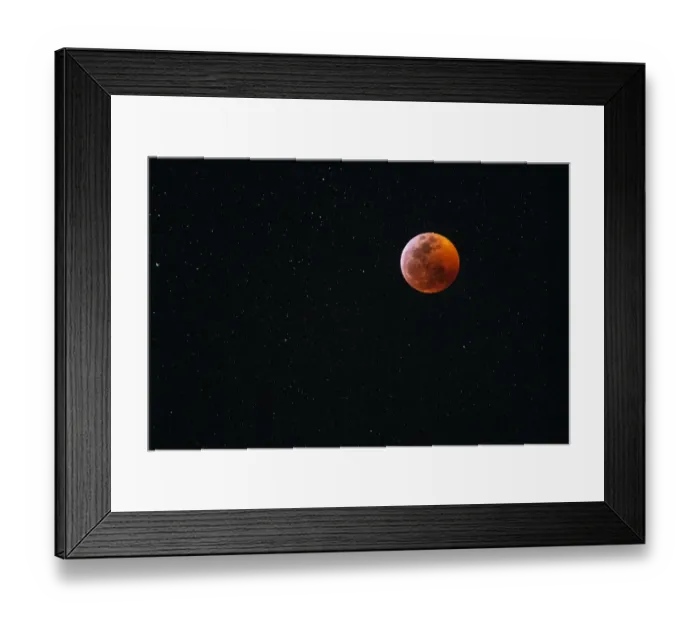 Framed Print : Total blood moon eclipse seen from Big Island, Hawaii