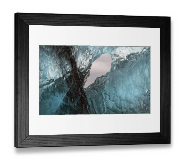 Framed Print : Icebergs from the Jokulsarlon glacier adrift in Jokulsarlon lagoon in Iceland Framed Print : Icebergs from the Jokulsarlon glacier adrift in Jokulsarlon lagoon in Iceland