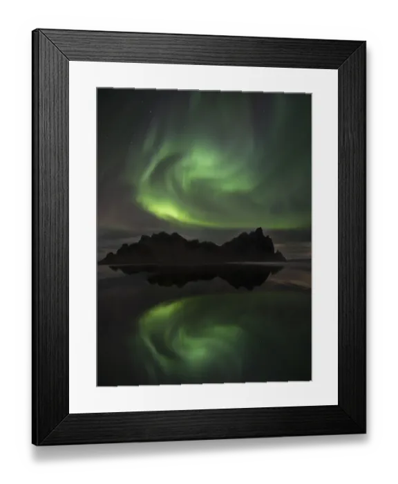 Framed Print : Northern Lights above Vestrahorn beach near Hofn in the southeast of Iceland Framed Print : Northern Lights above Vestrahorn beach near Hofn in the southeast of Iceland