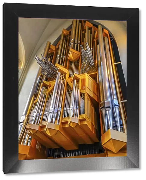 Hallgrimskirkja Large Lutheran Church Wooden Organ, Reykjavik, Iceland