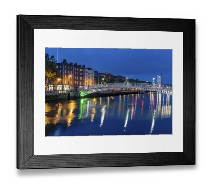 Framed Print : Ha Penny Bridge over the River Liffey at dusk in downtown Dublin, Ireland Framed Print : Ha Penny Bridge over the River Liffey at dusk in downtown Dublin, Ireland
