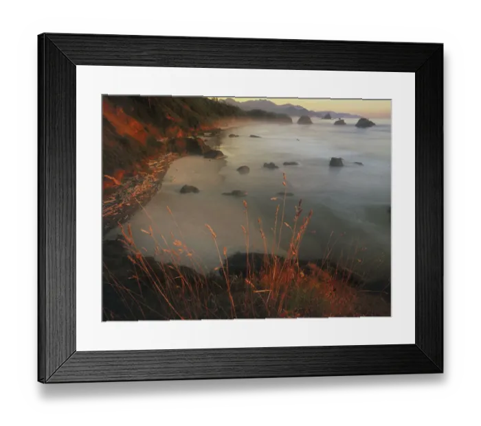 Framed Print : Cannon beach on the Pacific coast of Oregon Framed Print : Cannon beach on the Pacific coast of Oregon