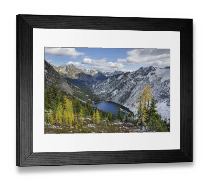Framed Print : Lake Ann and golden larches after autumn snowfall. North Cascades, Washington State