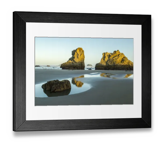 Framed Print : USA, Oregon, Bandon Beach, sunrise, low tide Framed Print : USA, Oregon, Bandon Beach, sunrise, low tide