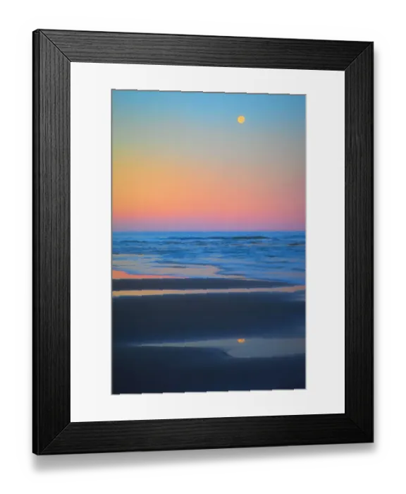 Framed Print : USA, Oregon, Bandon. Beach and full moonset. Credit as: Jean Carter / Jaynes Gallery / Framed Print : USA, Oregon, Bandon. Beach and full moonset. Credit as: Jean Carter / Jaynes Gallery /