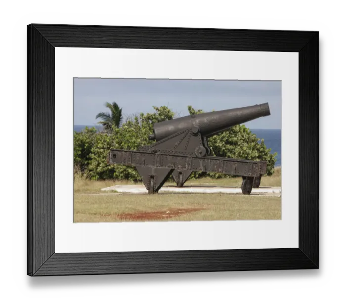 Framed Print : Iron cannon sitting on the outskirts of Castillo de la Real Fuerza on the western edge of