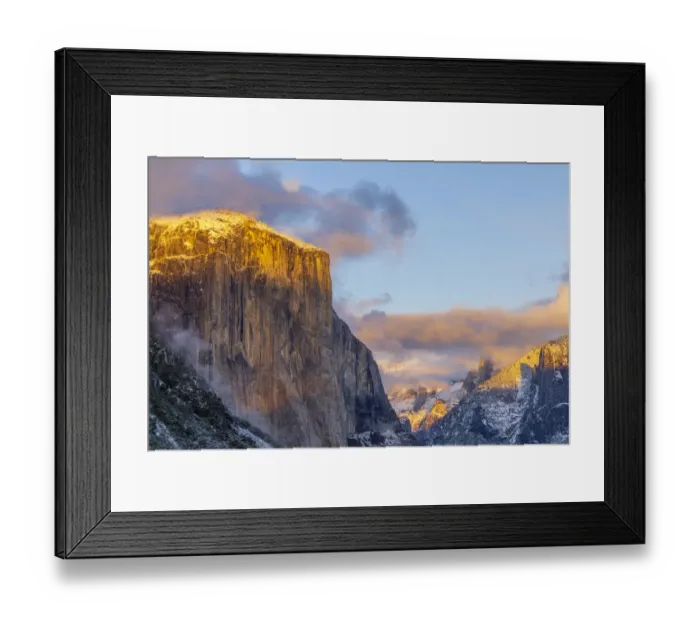 Framed Print : Tunnel View. Autumn first snow in Yosemite National Park, California, USA Framed Print : Tunnel View. Autumn first snow in Yosemite National Park, California, USA
