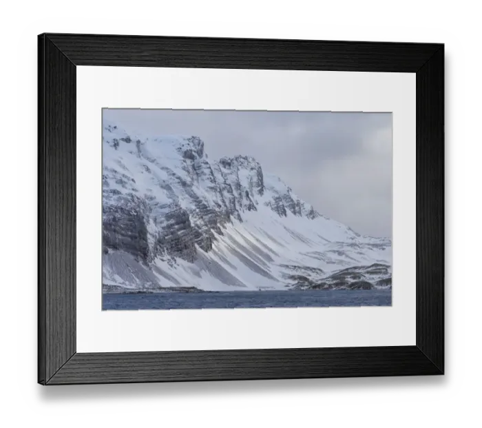Framed Print : Southern Ocean, South Georgia, Salisbury Plain, Snowy peaks surround Salisbury Plain Framed Print : Southern Ocean, South Georgia, Salisbury Plain, Snowy peaks surround Salisbury Plain