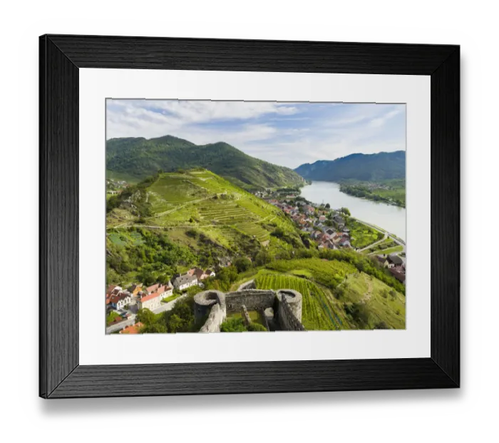 Framed Print : Castle ruin Hinterhaus. Historic village Spitz located in wine-growing area Framed Print : Castle ruin Hinterhaus. Historic village Spitz located in wine-growing area