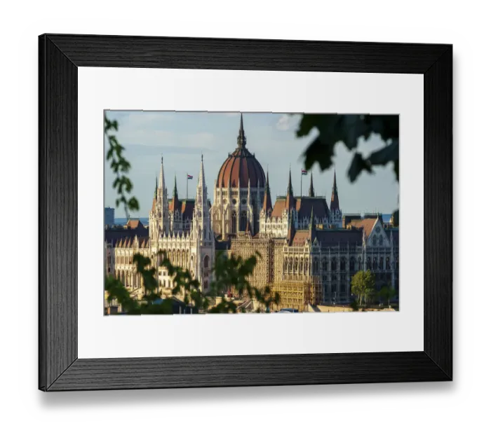 Framed Print : Hungarys Parliament, built between 1884-1902 is the countrys largest building