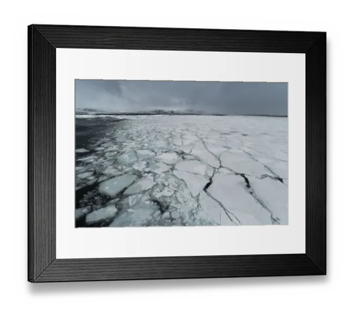 Framed Print : Murchison Bay, Murchisonfjorden, Nordaustlandet, Svalbard Islands, Norway Framed Print : Murchison Bay, Murchisonfjorden, Nordaustlandet, Svalbard Islands, Norway