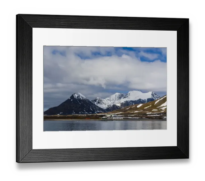 Framed Print : Polish research station in the Hornsund, Burgerbukta, Spitsbergen, Svalbard islands Framed Print : Polish research station in the Hornsund, Burgerbukta, Spitsbergen, Svalbard islands
