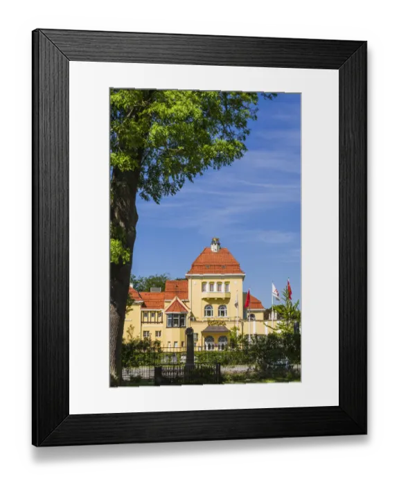 Framed Print : Sweden, Scania, Malmo, Kungsparken park, Casino, exterior Framed Print : Sweden, Scania, Malmo, Kungsparken park, Casino, exterior