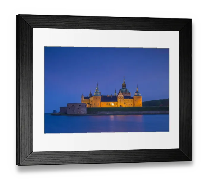 Framed Print : Sweden, Kalmar, Kalmar Slott castle, dusk Framed Print : Sweden, Kalmar, Kalmar Slott castle, dusk