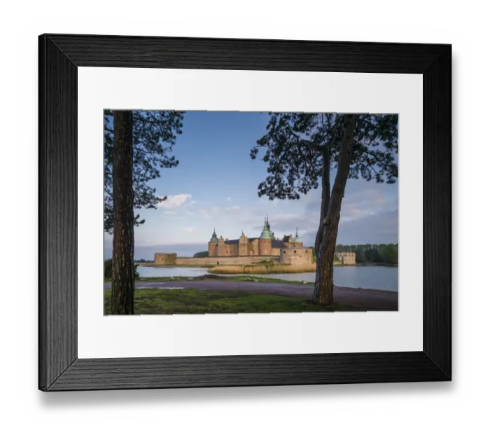 Framed Print : Sweden, Kalmar, Kalmar Slott castle, dawn