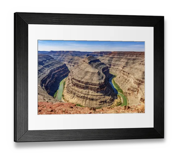 Framed Print : Monument Valley, Utah. San Juan River running through three sinuous canyons and valleys Framed Print : Monument Valley, Utah. San Juan River running through three sinuous canyons and valleys