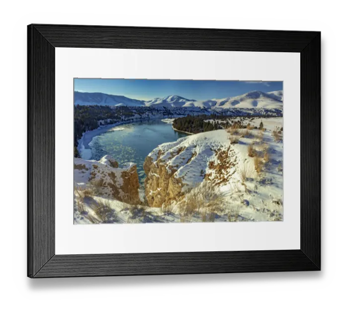 Framed Print : The Flathead River after a fresh snowfall in the Mission Valley, Montana, USA Framed Print : The Flathead River after a fresh snowfall in the Mission Valley, Montana, USA