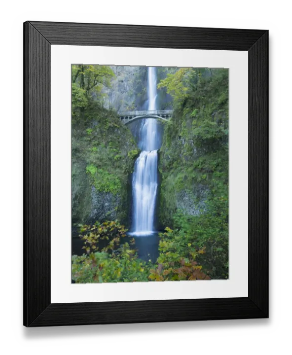Framed Print : Oregon, Columbia River Gorge National Scenic Area, Multnomah Falls Framed Print : Oregon, Columbia River Gorge National Scenic Area, Multnomah Falls