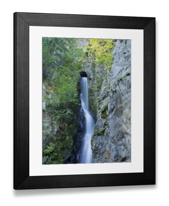Framed Print : Oregon, Columbia River Gorge National Scenic Area, Hole in the Wall Falls Framed Print : Oregon, Columbia River Gorge National Scenic Area, Hole in the Wall Falls