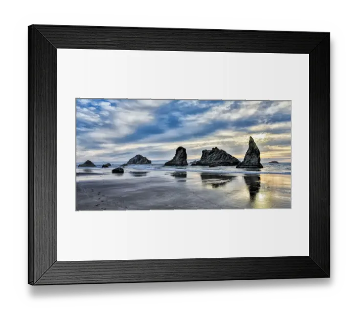 Framed Print : USA, Oregon, Bandon, Beach