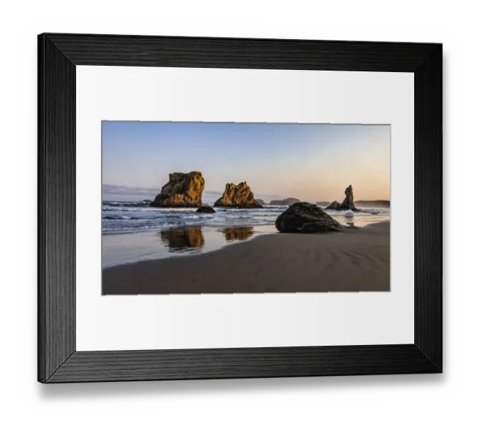 Framed Print : USA, Oregon, Bandon, Beach