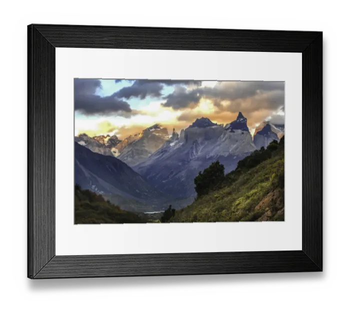 Framed Print : Torres del Paine mountain ridge in Southern Chile Framed Print : Torres del Paine mountain ridge in Southern Chile