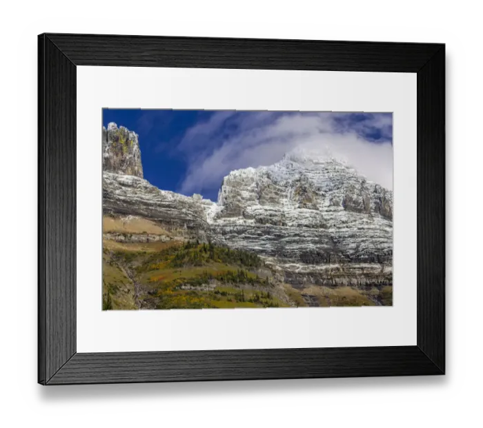 Framed Print : The Garden Wall with seasons first snow in Glacier National Park, Montana, USA Framed Print : The Garden Wall with seasons first snow in Glacier National Park, Montana, USA