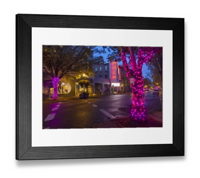 Framed Print : 3rd Street in downtown McMinnville, Oregon, USA Framed Print : 3rd Street in downtown McMinnville, Oregon, USA