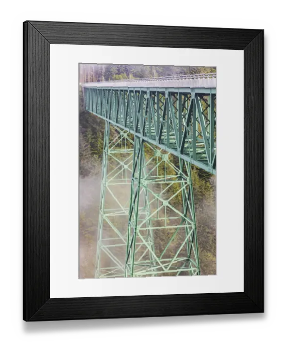 Framed Print : Thomas Creek Bridge, Oregon, USA. The Thomas Creek Bridge on the Oregon coast