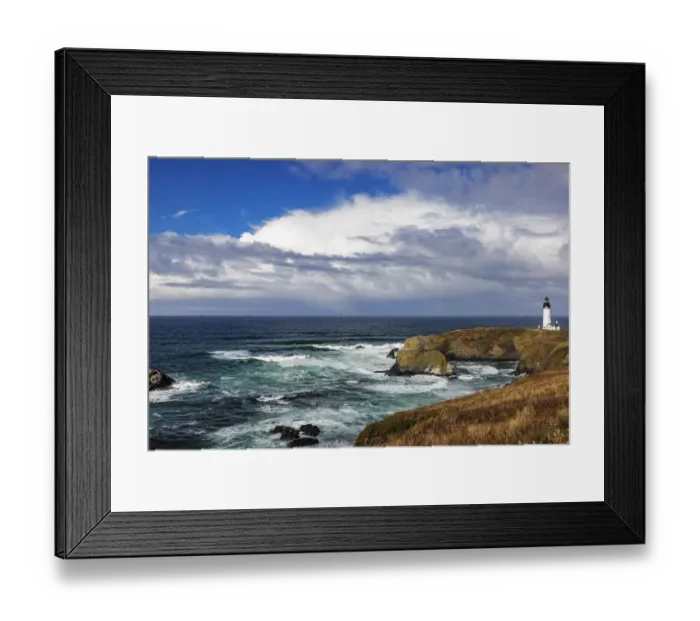 Framed Print : Yaquina Head Lighthouse in Newport, Oregon, USA