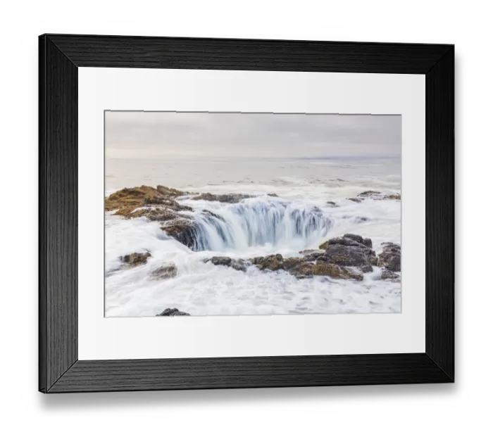 Framed Print : Yachats, Oregon, USA. Thors Well on the Oregon coast Framed Print : Yachats, Oregon, USA. Thors Well on the Oregon coast