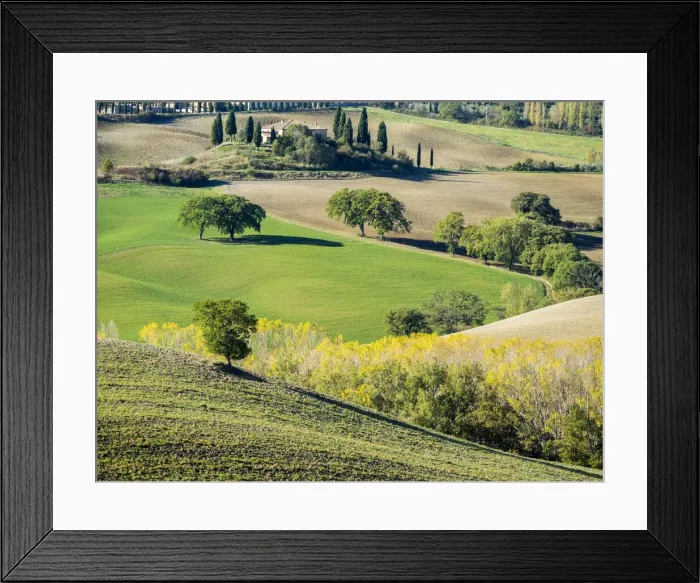 Framed Print : Italy, Tuscany. Tuscan landscape