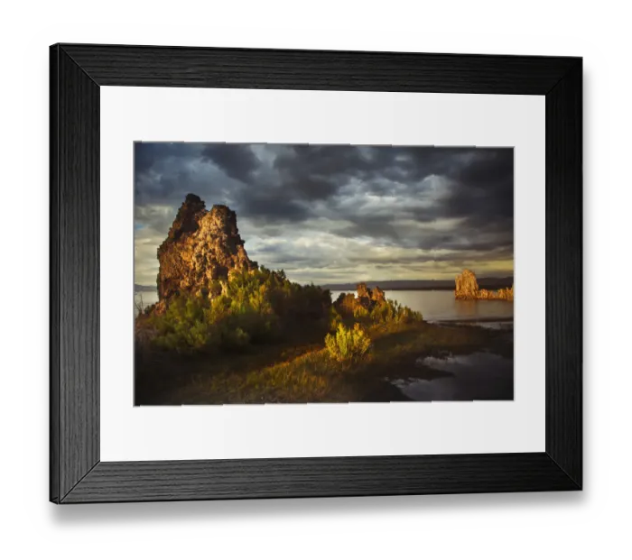 Framed Print : Sunrise on tufa formations, Mono Lake, Tufa State Natural Reserve, California Framed Print : Sunrise on tufa formations, Mono Lake, Tufa State Natural Reserve, California