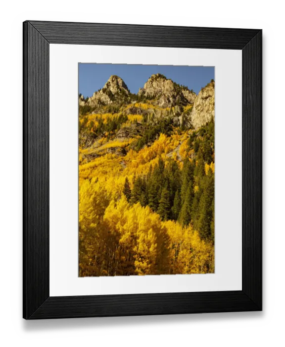 Framed Print : Mountains surrounding the Maroon Bells-Snowmass Wilderness in Aspen, Colorado Framed Print : Mountains surrounding the Maroon Bells-Snowmass Wilderness in Aspen, Colorado
