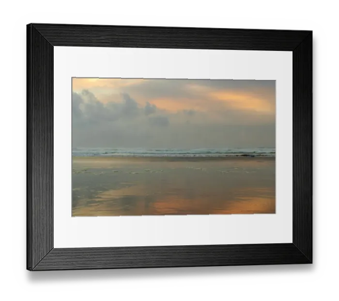 Framed Print : Sunset over the Pacific Ocean at Cannon Beach, Oregon, USA Framed Print : Sunset over the Pacific Ocean at Cannon Beach, Oregon, USA