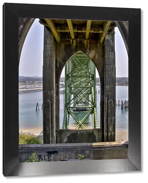 Usa, Oregon, Newport. Yaquina Bay Bridge