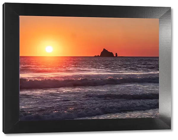USA, Washington, Rialto Beach sunset
