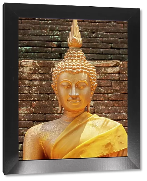 Chiang Mai, Thailand. Wat Lok Moli. Buddha statue