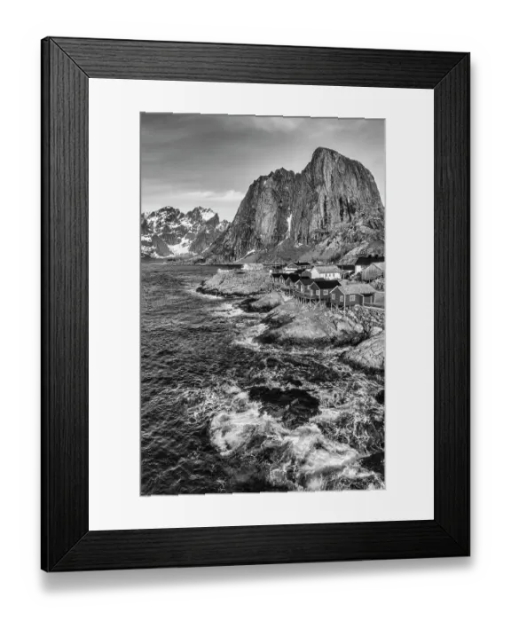 Framed Print : Norway, Lofoten Islands. Hamnoy (Reine), Red Rorbuer (fishermen's cottages) Framed Print : Norway, Lofoten Islands. Hamnoy (Reine), Red Rorbuer (fishermen's cottages)